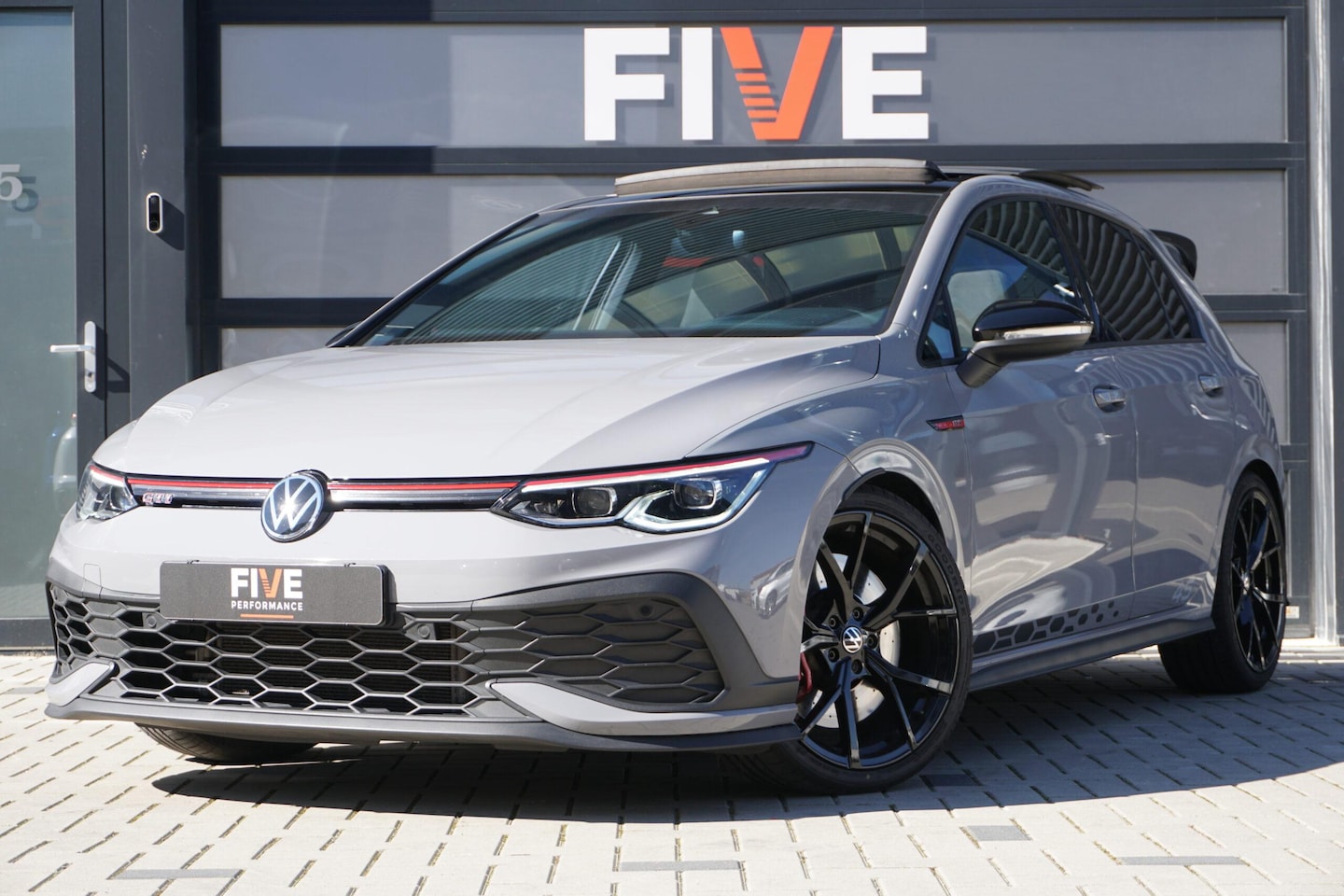 Volkswagen Golf - 2.0 TSI GTI Clubsport 45 Jahre Editie - AutoWereld.nl