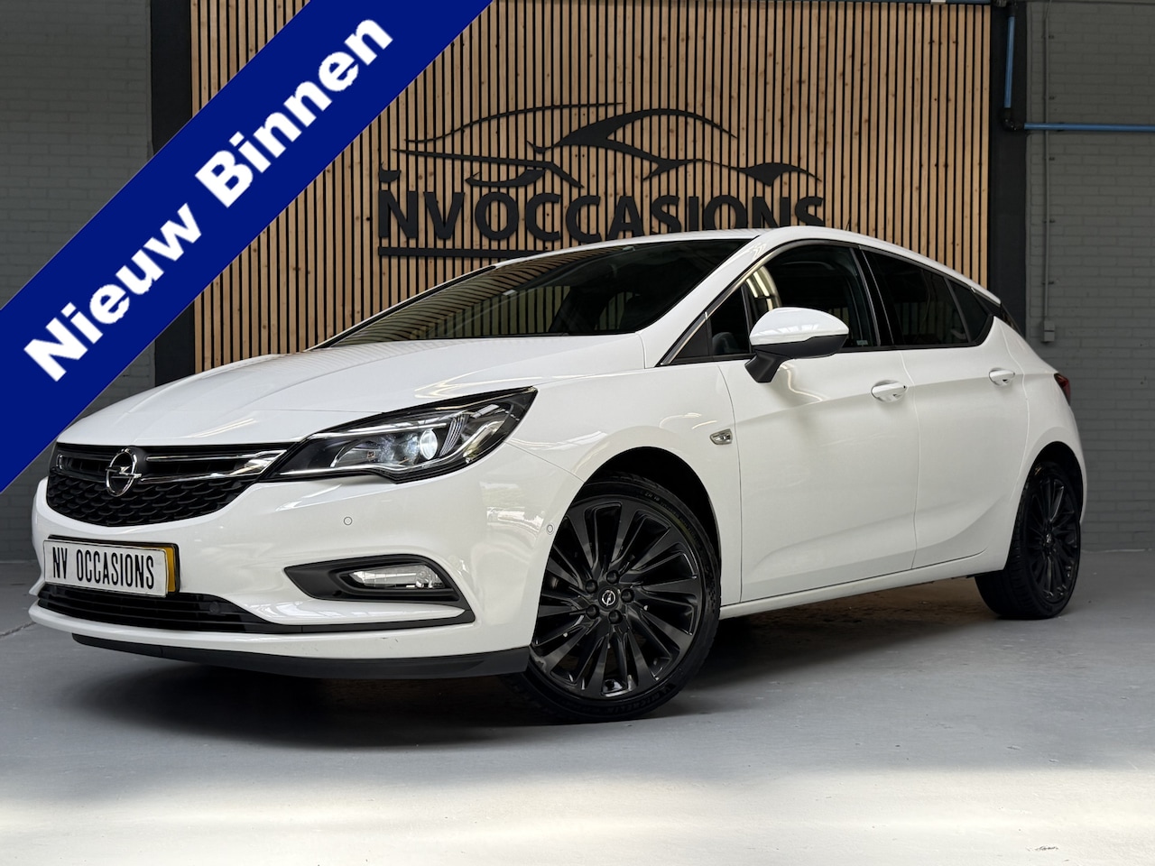 Opel Astra - 1.4 Innovation 150PK/DEALEROH/CAMERA/TREKHAAK/18"/SPORTIEF/NAP! - AutoWereld.nl