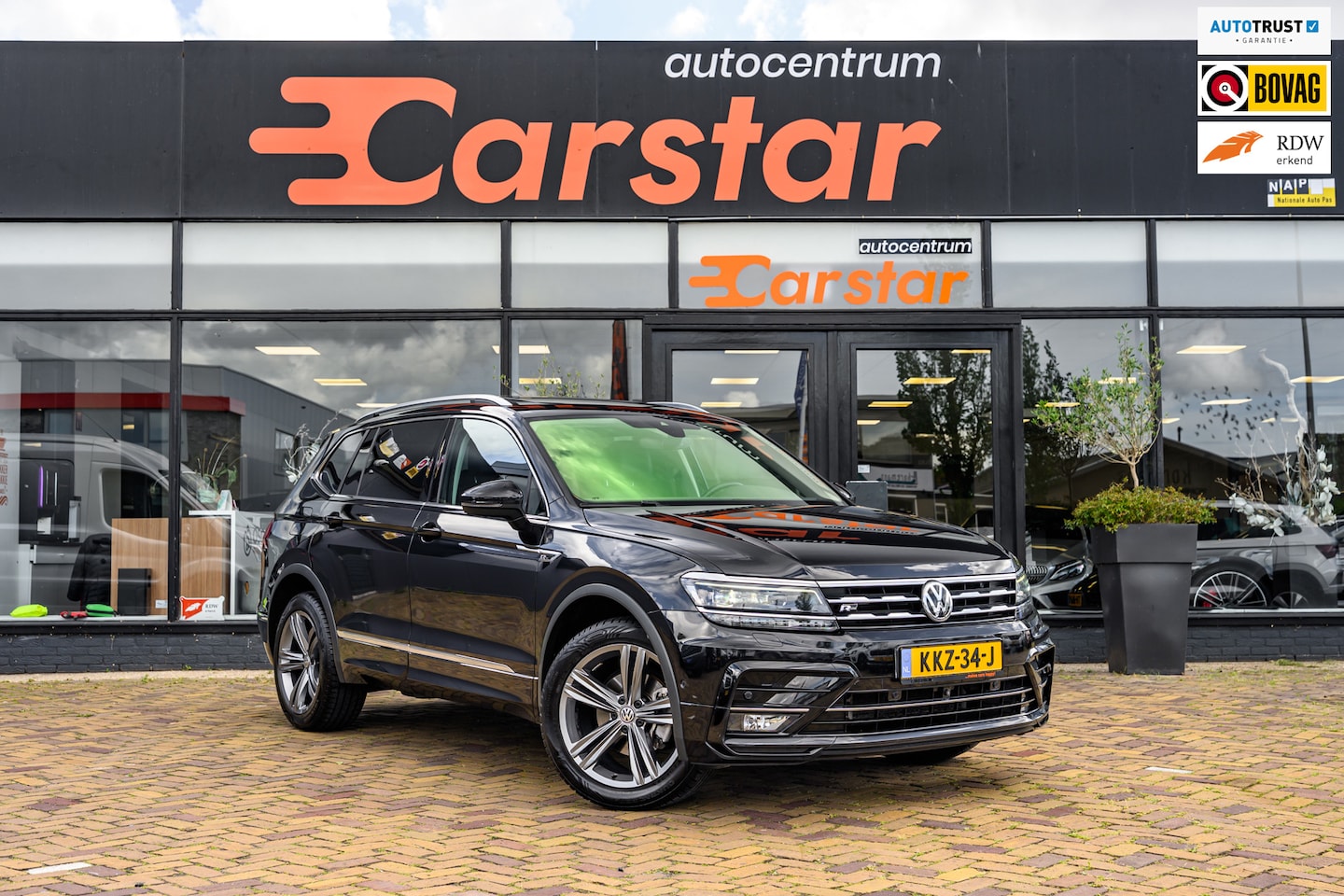 Volkswagen Tiguan Allspace - 1.5 TSI Highline 7p.|Pano|Leer|Camera|Trekhaak - AutoWereld.nl