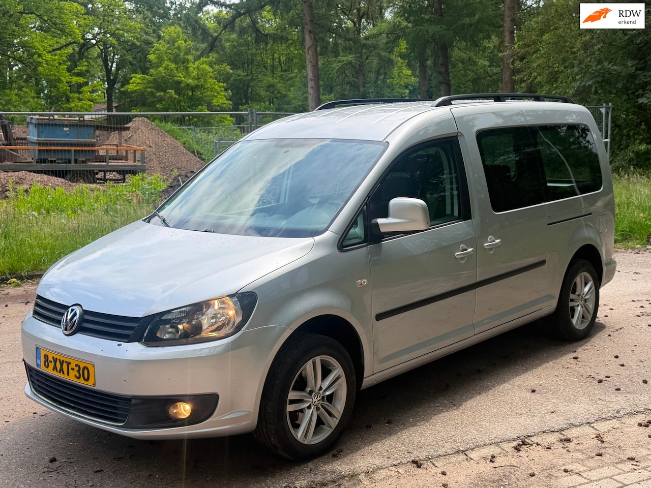 Volkswagen Caddy Maxi - 1.6 TDI Trendline 2014 ZILVER 5 PERSOONS NAVI - AutoWereld.nl
