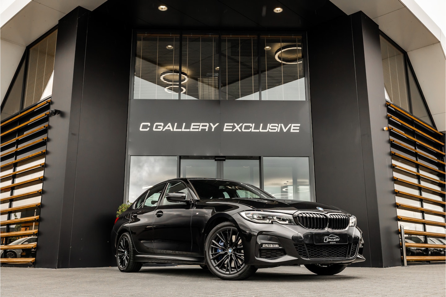 BMW 3-serie - 330e High Executive - M Sport | Origineel NL | Stoelverwarming | Cruise Control | 18" Inch - AutoWereld.nl