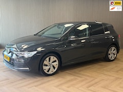 Volkswagen Golf - 1.0 TSI Life Business CLIMA PDC CRUISE STOELVERWARMING BLUETOOTH APPLE CARPLAY USB KEYLESS