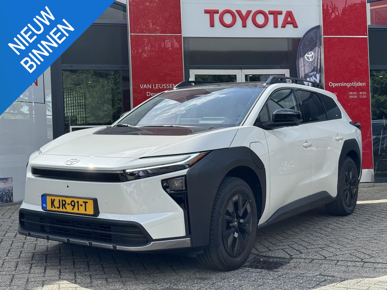 Toyota bZ4X Touring - Executive AWD 75 kWh PANODAK JBL-AUDIO 1500KG TREKGEW STOELVERW/KOELING STUURVERW BLIND SP - AutoWereld.nl