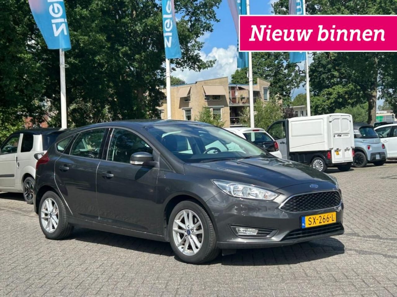 Ford Focus - 1.0 Edition - Carplay, Navi, Cruise - AutoWereld.nl