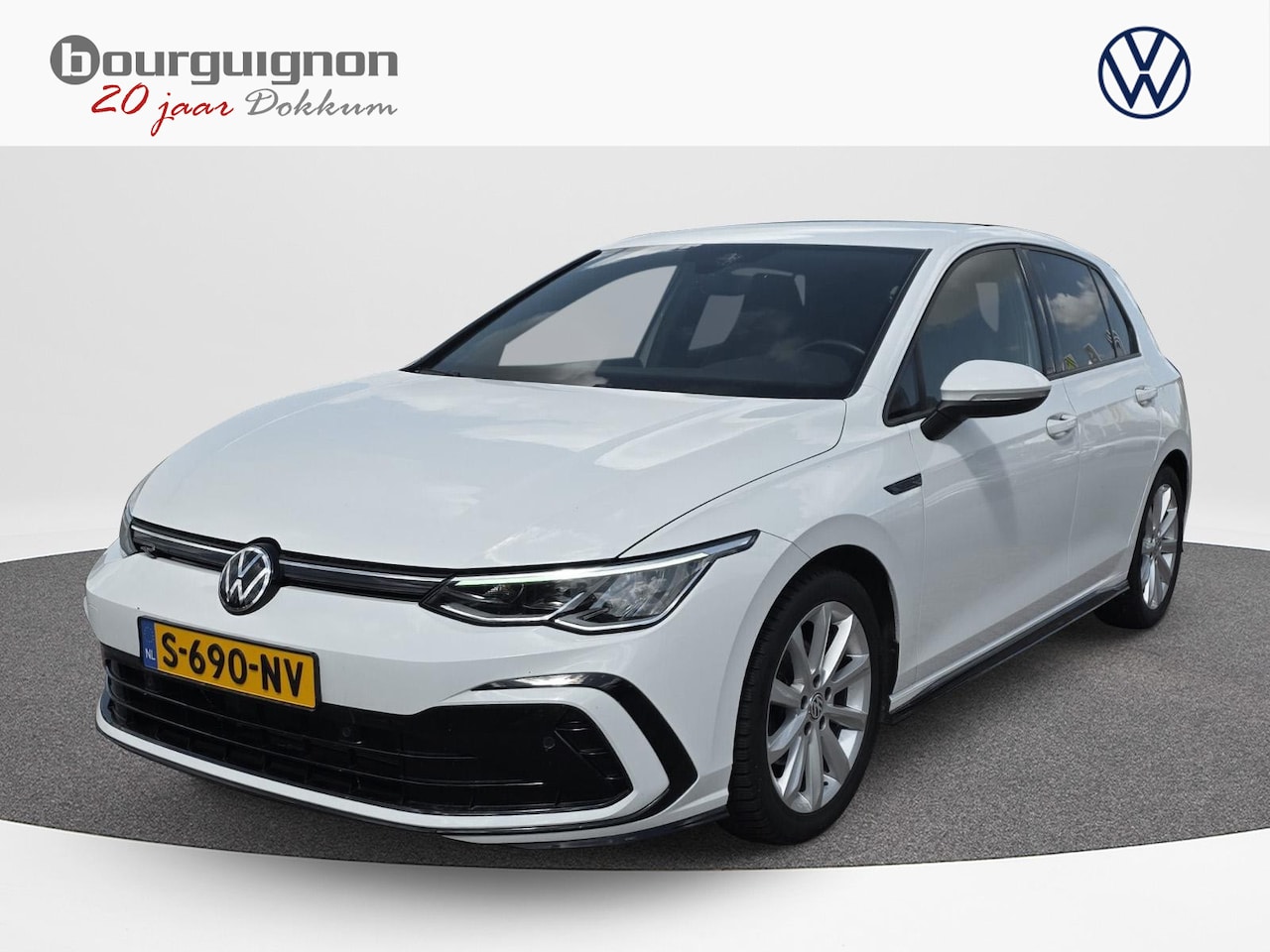 Volkswagen Golf - 1.5 TSI R-Line | ACC | 150Pk | Stoelverwarming | - AutoWereld.nl
