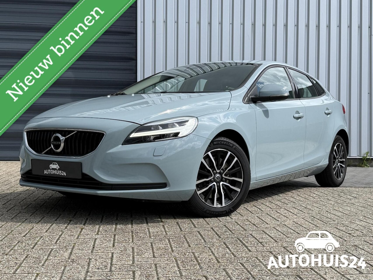 Volvo V40 - 1.5 T2 Nordic+ AUT Trekhaak|On-Call|Stoelverwarming|LED - AutoWereld.nl