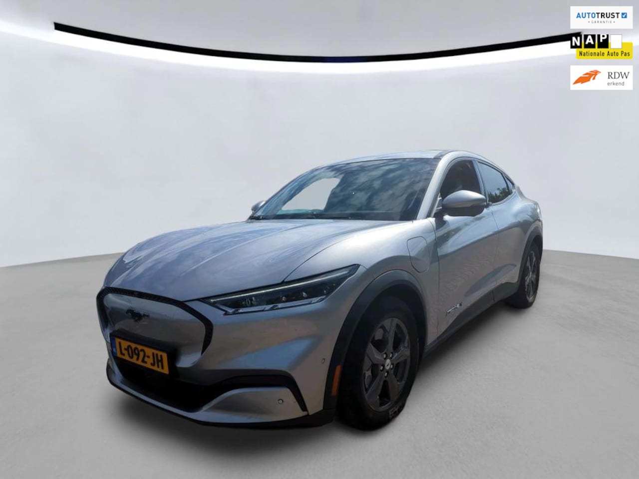Ford Mustang Mach-E - Extended RWD 98 kWh B&O l TREKHAAK l 360 CAMERA l LEDER l ADAPT.CRUISE l ORFG.NL l DEALER - AutoWereld.nl