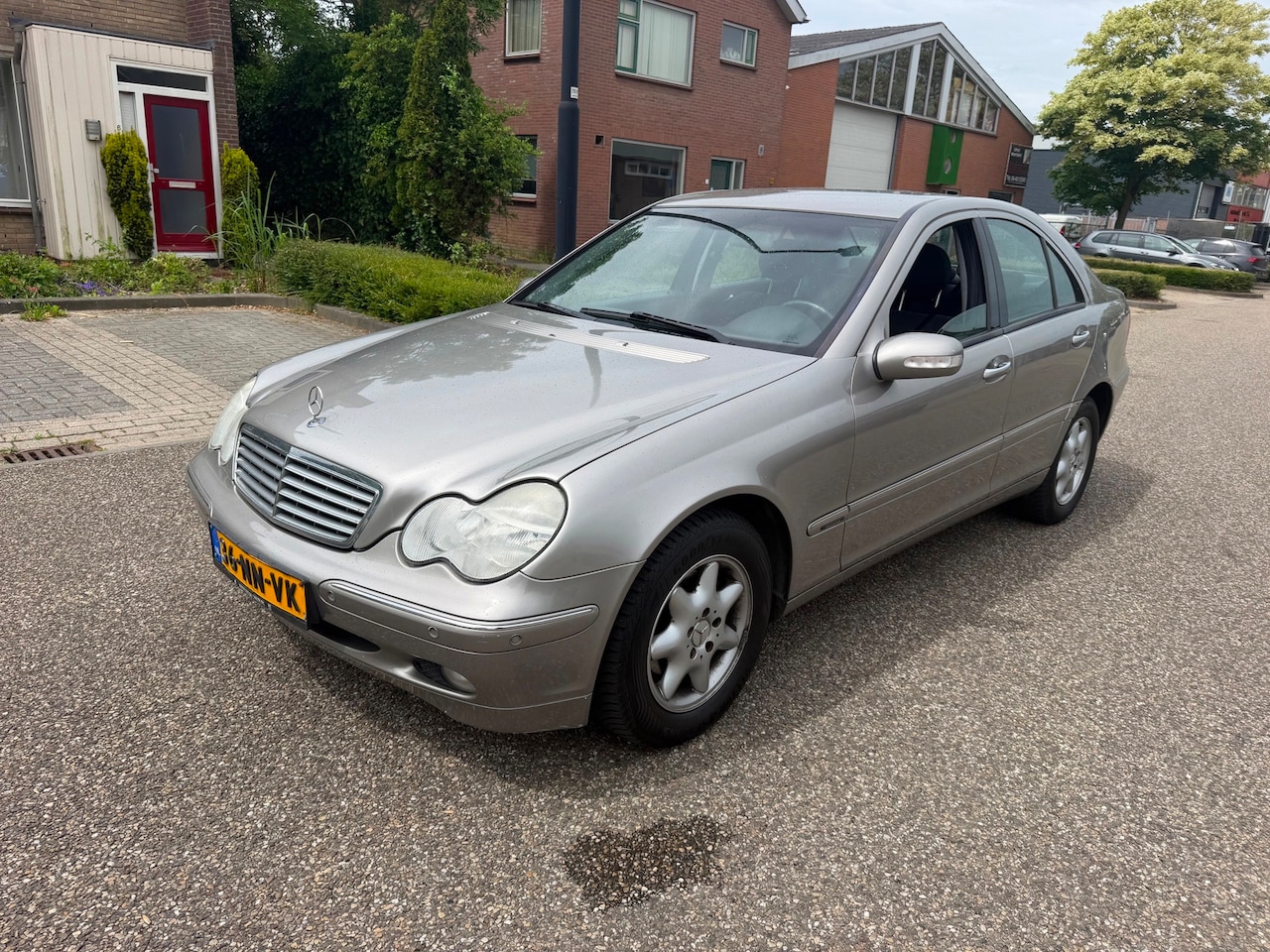 Mercedes-Benz C-klasse - 180 K Elegance 180 K. Elegance - AutoWereld.nl