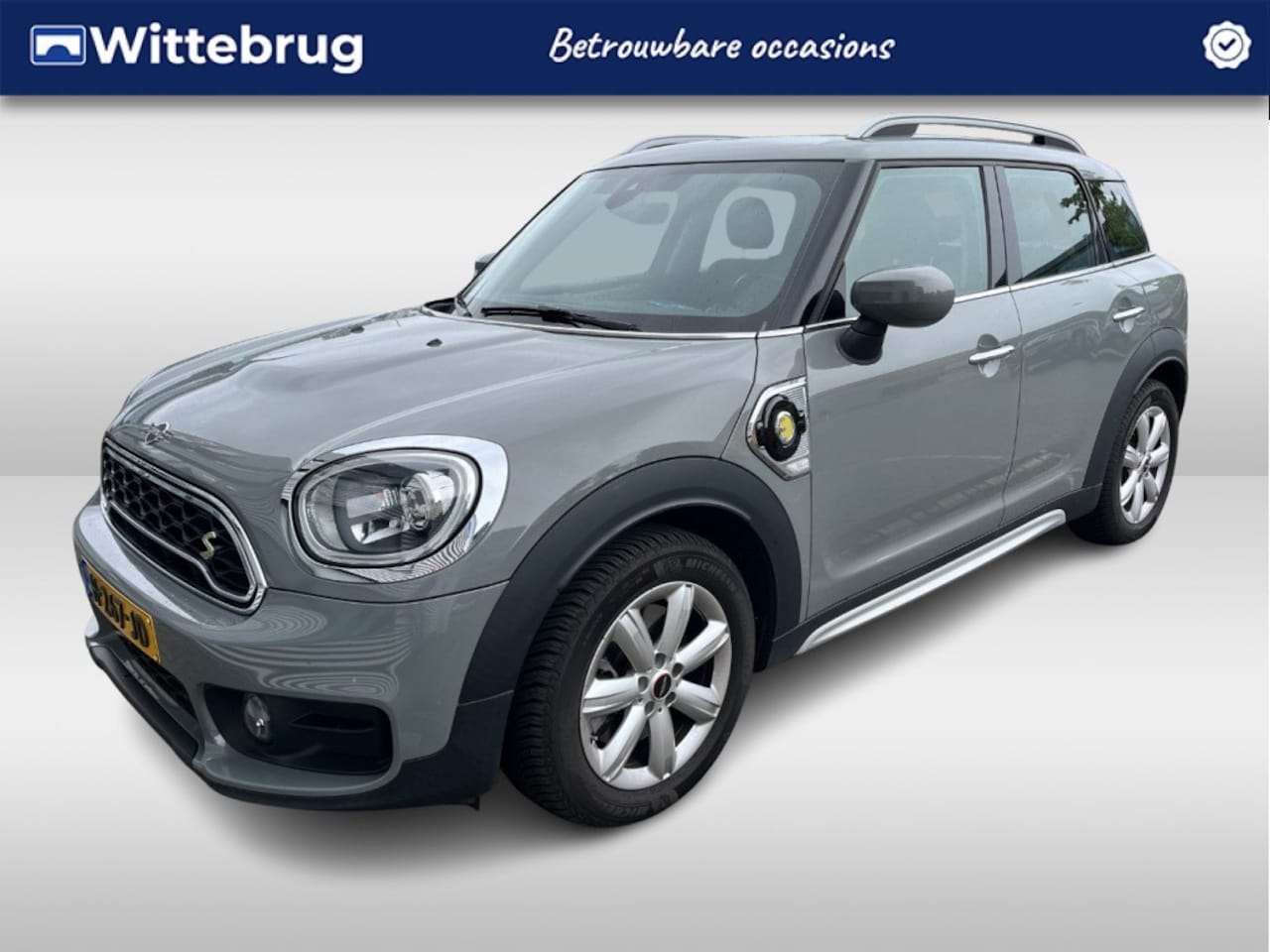 MINI Countryman - 1.5 Cooper S E ALL4 225pk Salt Automaat Navigatie / 17"LM Velgen / LED verlichting / Clima - AutoWereld.nl