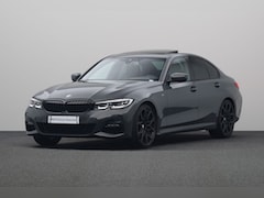 BMW 3-serie - 320i High Executive Edition | M-sport | DAB | Achteruitrijcamera | Leder | Stuur-/ Stoelve