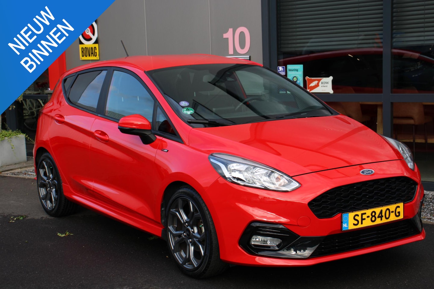 Ford Fiesta - 1.0 EcoBoost ST-Line 95DKM,WINTERPAKKET, STOEL, VOORRUIT, STUURVERWARMING - AutoWereld.nl