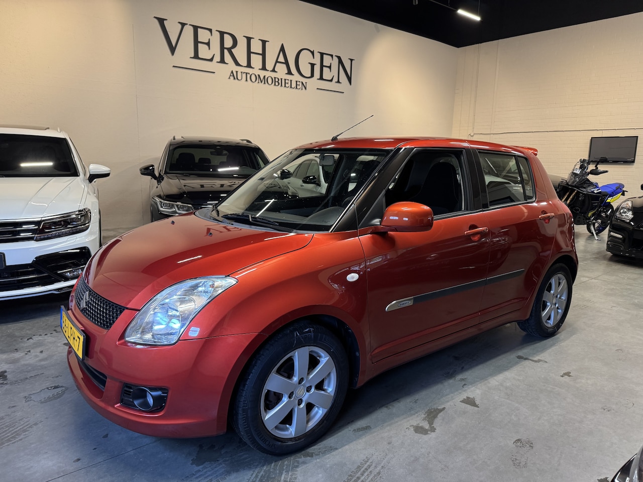 Suzuki Swift - 1.3 Bandit Airco 2e eigenaar Nieuwe APK Trekhaak - AutoWereld.nl