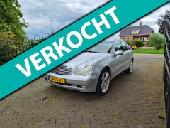 Mercedes-Benz C-klasse - 180 K. Elegance Automaat en NAP