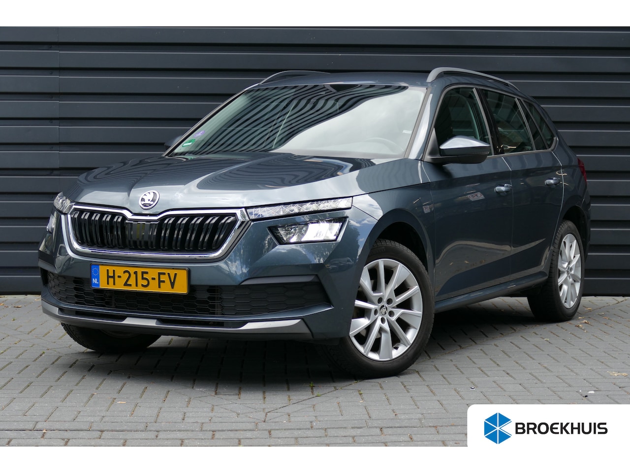 Skoda Kamiq - 1.0 TSI Ambition / LED / TREKHAAK / APPLE-ANDROID / 16" LMV / AIRCO / PDC / BLUETOOTH / CR - AutoWereld.nl