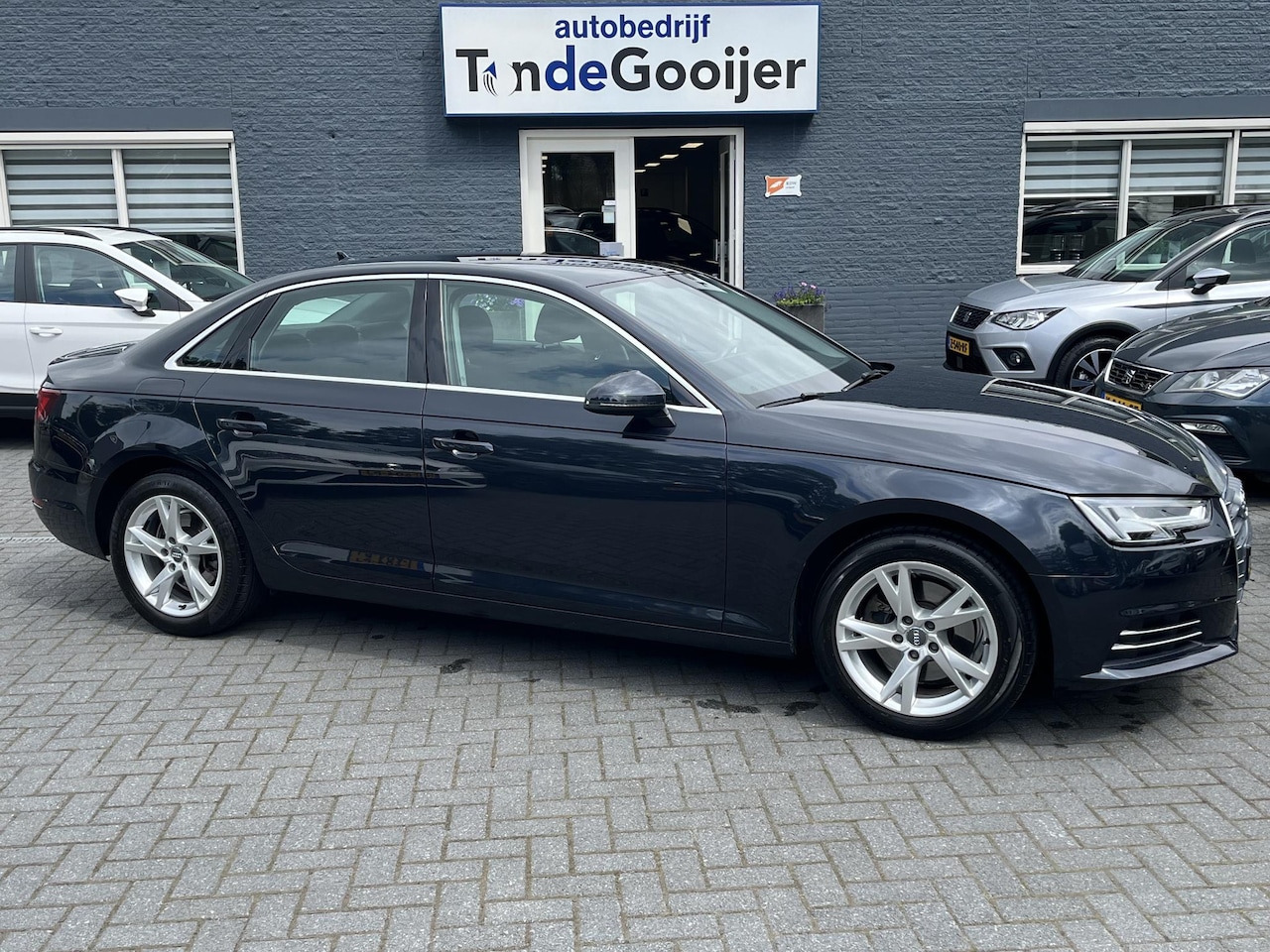 Audi A4 Limousine - 1.4 TFSi Sport Lease Edition | NAV. | CAMERA | APPLE CARPLAY | - AutoWereld.nl