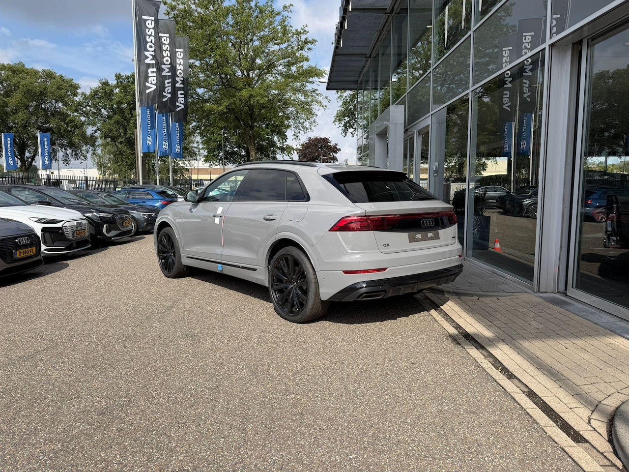 Audi Q8 - 60 TFSI e quattro Pro Line S Competition 490 PK | S-line | 360 Camera | Panoramadak | Vier - AutoWereld.nl