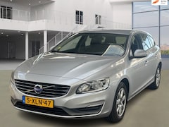 Volvo V60 - 1.6 D2 Momentum NAVI PSENSOR CRUISE 2 X SLEUTELS