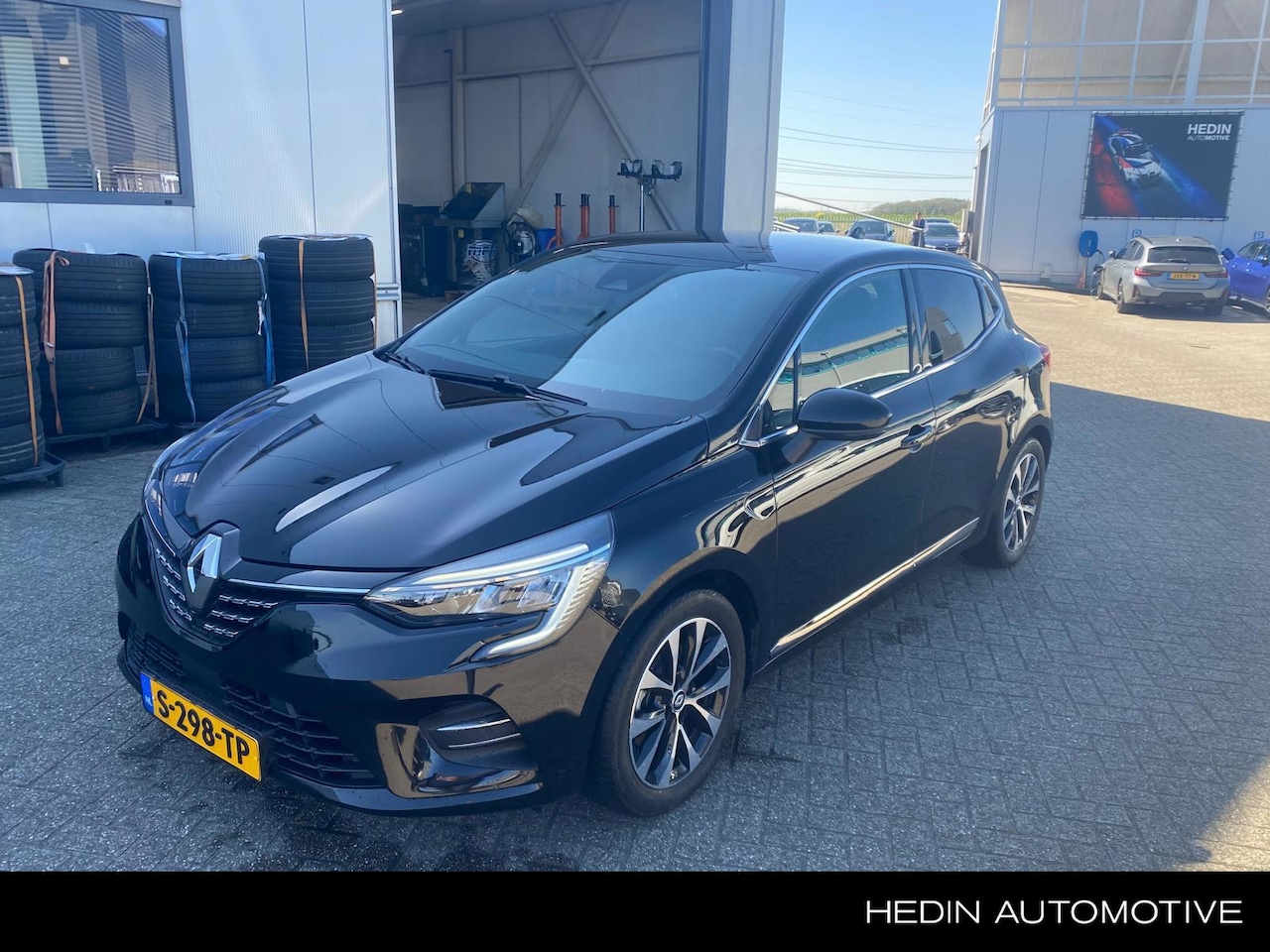Renault Clio - 1.6 E-Tech Hybrid 145 Techno | AUTOMAAT | Apple Carplay/Android Auto | Achteruitrijcamera - AutoWereld.nl