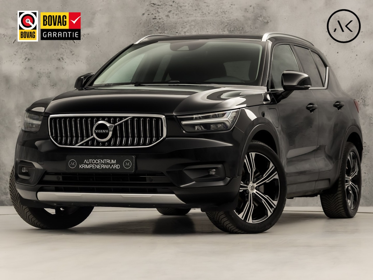 Volvo XC40 - 1.5 T4 Recharge Inscription 211Pk Automaat (APPLE CARPLAY, GROOT NAVI, STUUR/STOELVERWARMI - AutoWereld.nl