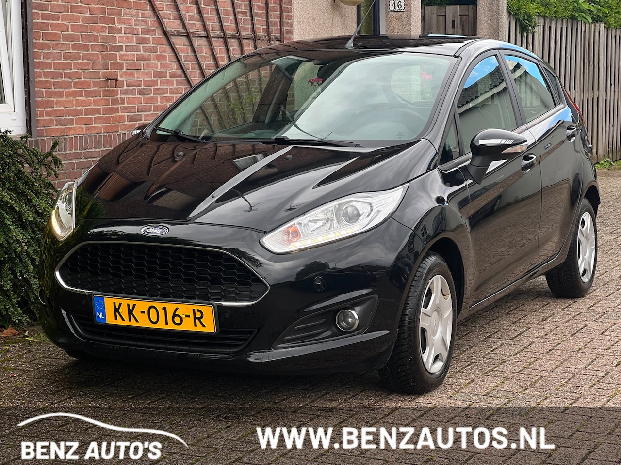 Ford Fiesta - 1.0 Style Ultimate PDC/Navi/Dealer Onderhoudn - AutoWereld.nl