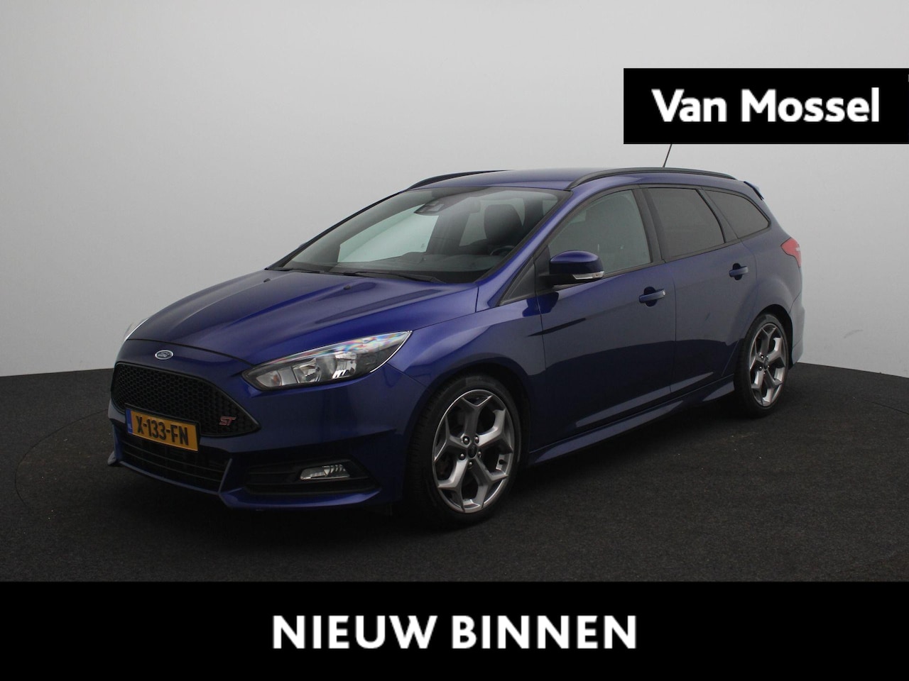 Ford Focus Wagon - 2.0 ST | 250 PK | Sportstoelen | Navigatie | Stoelverwarming | - AutoWereld.nl