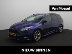 Ford Focus Wagon - 2.0 ST | 250 PK | Sportstoelen | Navigatie | Stoelverwarming |