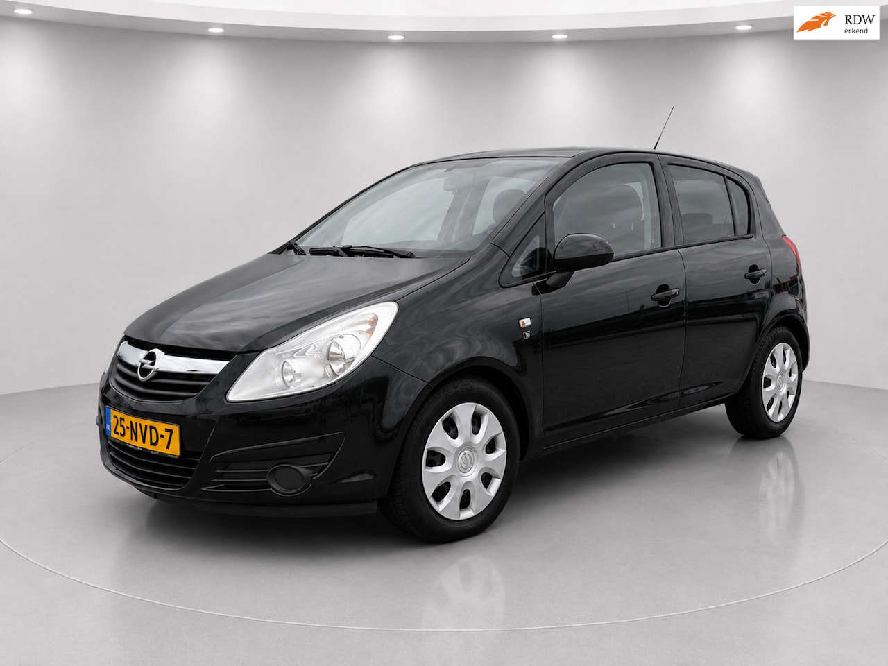 Opel Corsa - 1.4-16V '111' Edition. Dealer Onderhouden! - AutoWereld.nl