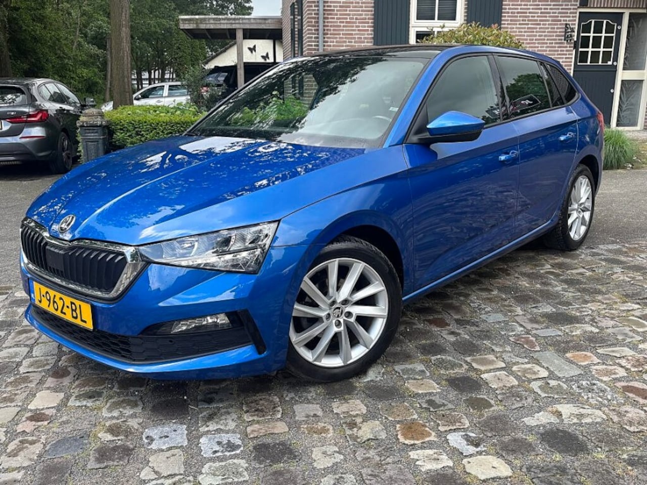 Skoda Scala - 1.0 TSI Sport Bns,pano,stoelverw, - AutoWereld.nl