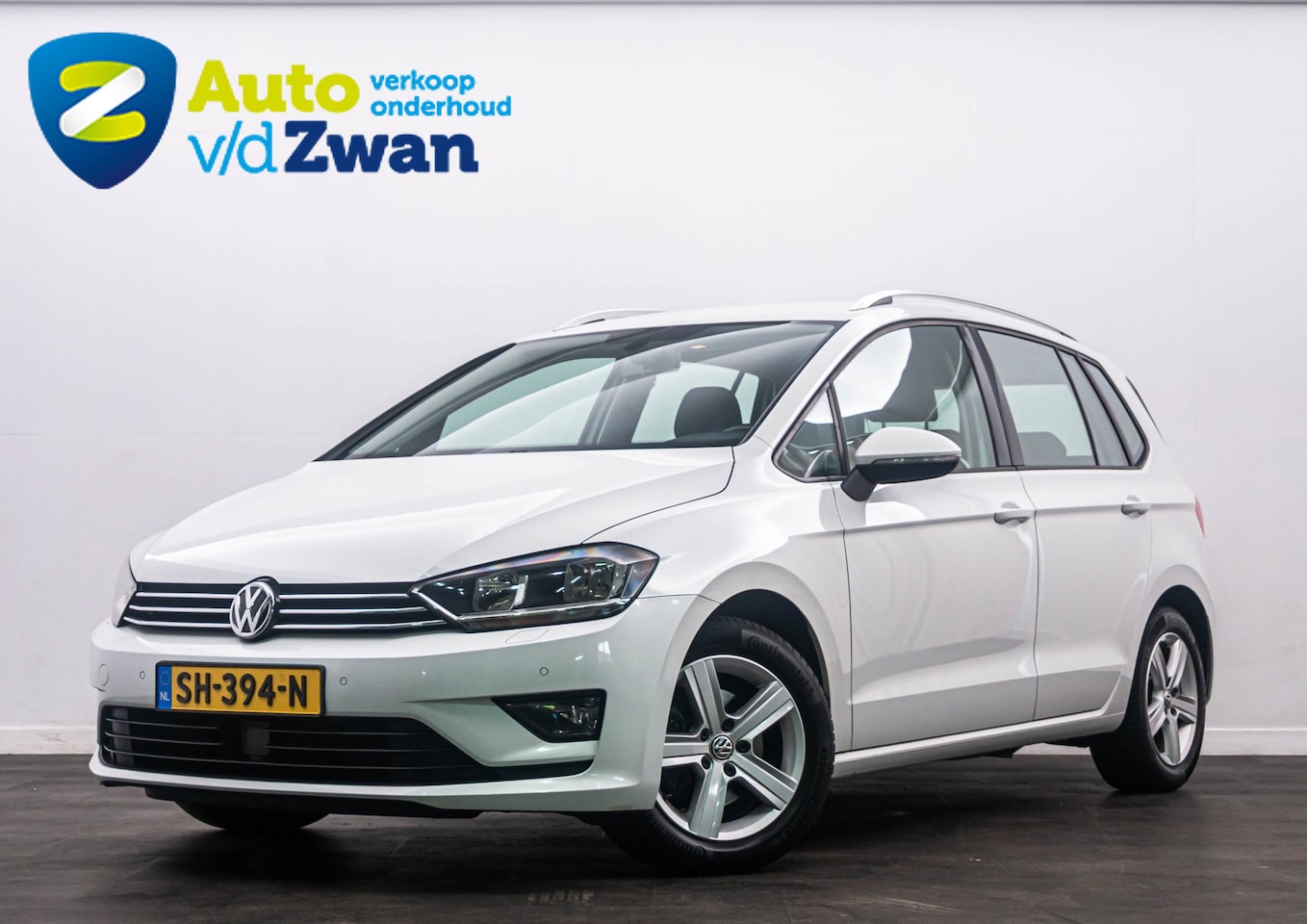 Volkswagen Golf Sportsvan - 1.4 TSI Highline Trekhaak/Navi! - AutoWereld.nl