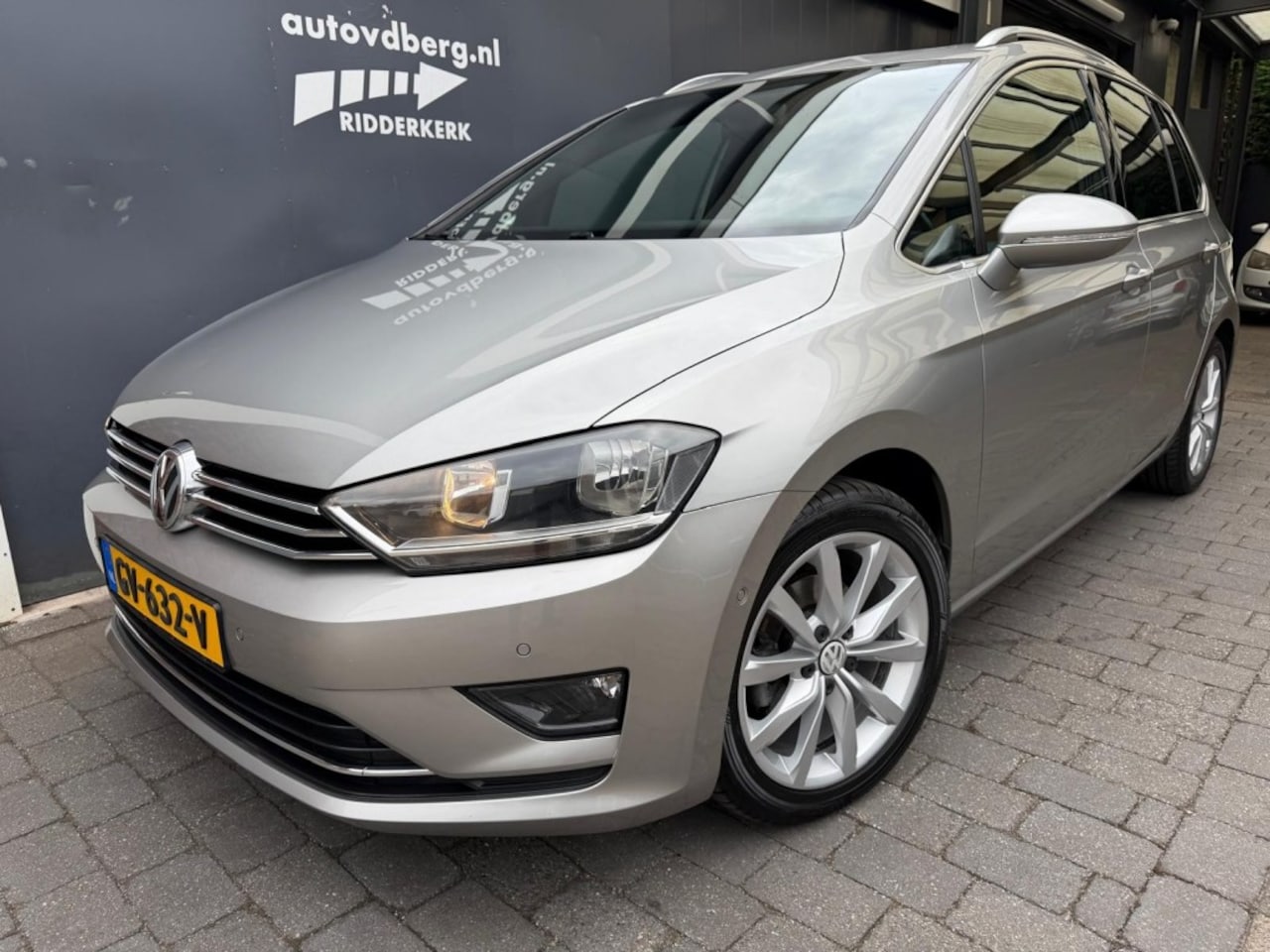 Volkswagen Golf Sportsvan - Sportsvan 1.2 TSI Business Edition Pano camera - AutoWereld.nl
