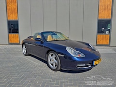 Porsche 911 Cabrio - CARRERA 4