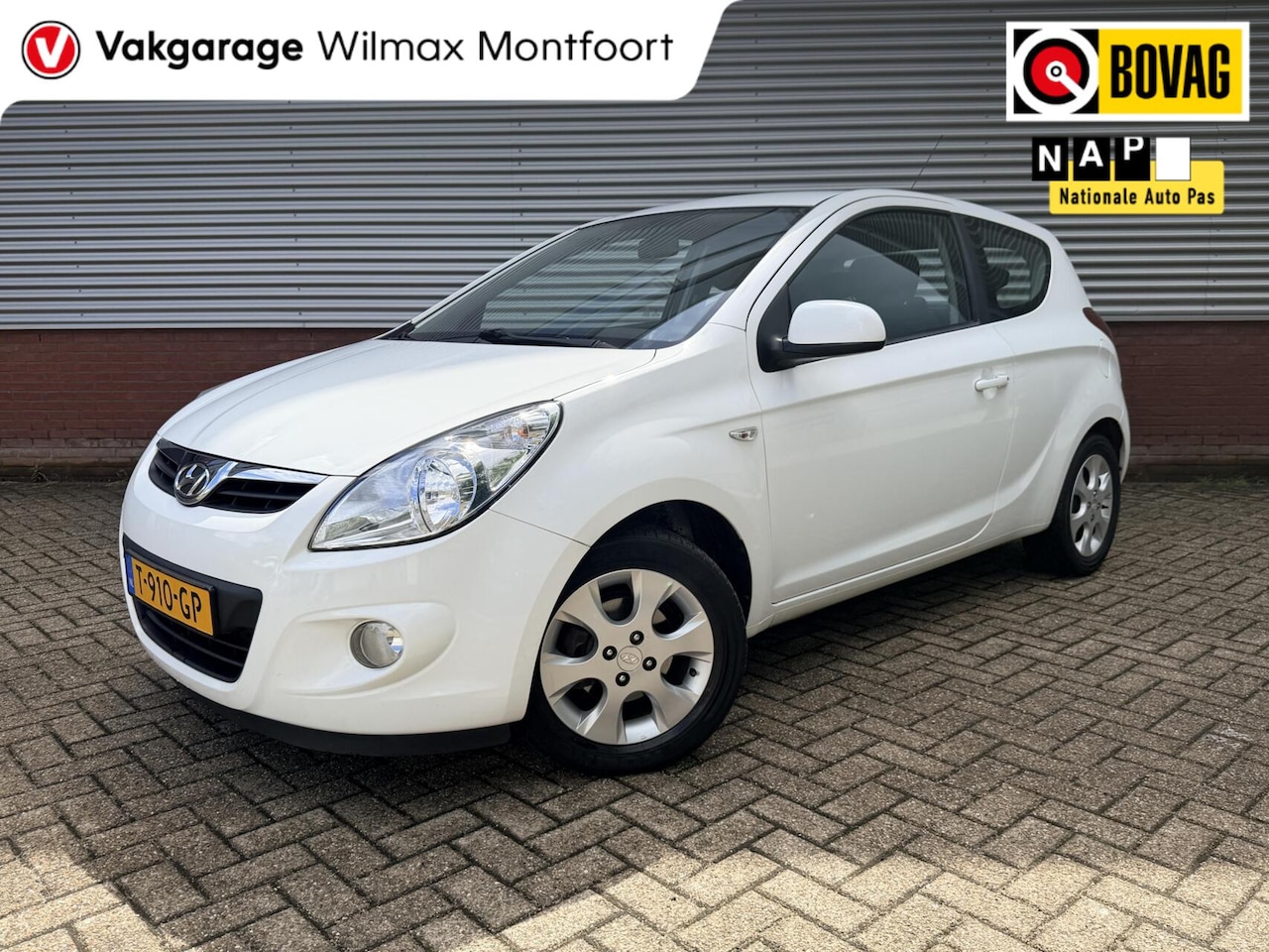 Hyundai i20 - 1.2i i-Motion|Airco|Lage km stand!|Centrale deurverg.|L.M. wielen - AutoWereld.nl