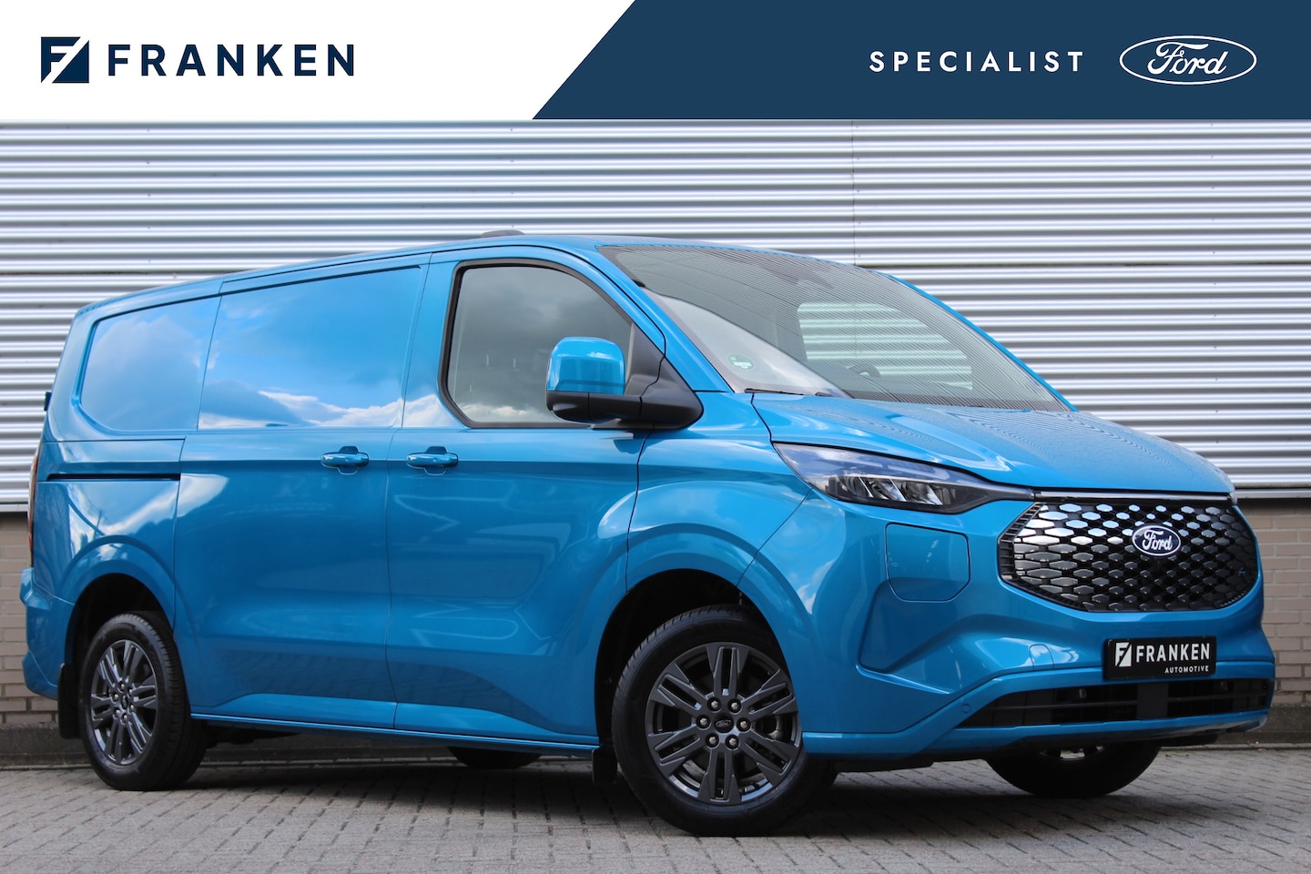 Ford Transit Custom - E-Transit 320 L2H1 Limited 65 kWh | Adaptieve Cruise | BLIS | Elektr. Schuifdeur | Winterp - AutoWereld.nl