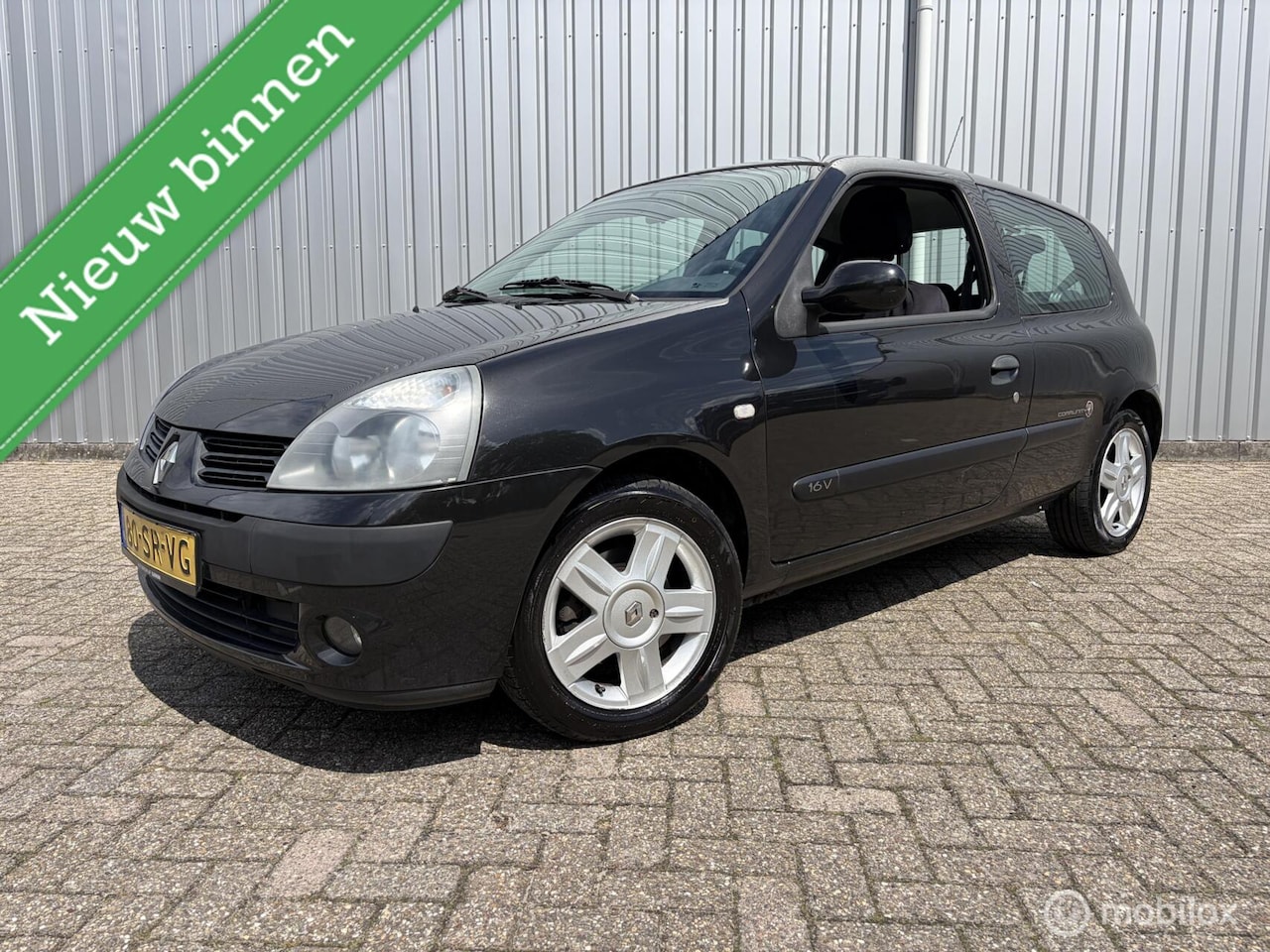Renault Clio - 1.2-16V Community Airco Nieuwe Apk 1ste eigenaar - AutoWereld.nl
