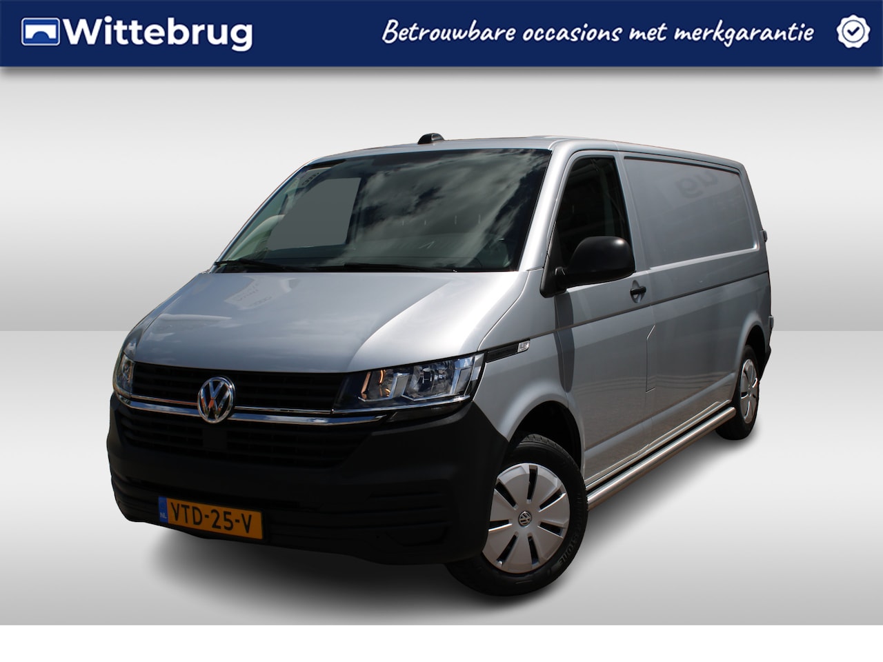 Volkswagen Transporter - 2.0 TDI 110pk L2H1 28 Eco Business Navigatie by App / Cruise control / Parkeersensoren / B - AutoWereld.nl