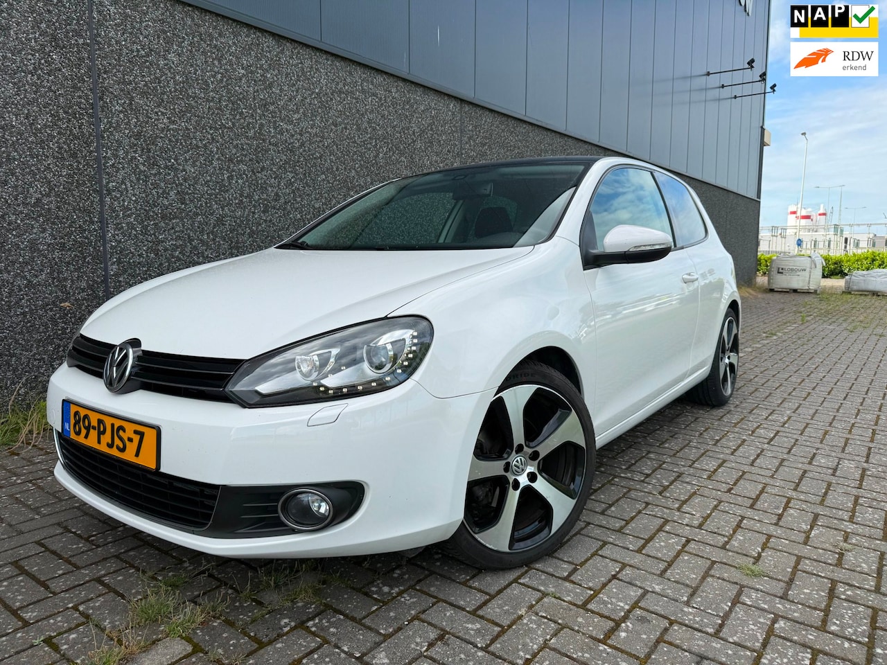 Volkswagen Golf - 1.4 TSI Highline/Nieuwe APK en beurt! NL AUTO! - AutoWereld.nl
