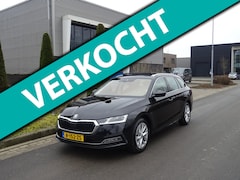 Skoda Octavia Combi - 1.4 TSI iV PHEV Sportline | Panodak |100% Onderhouden