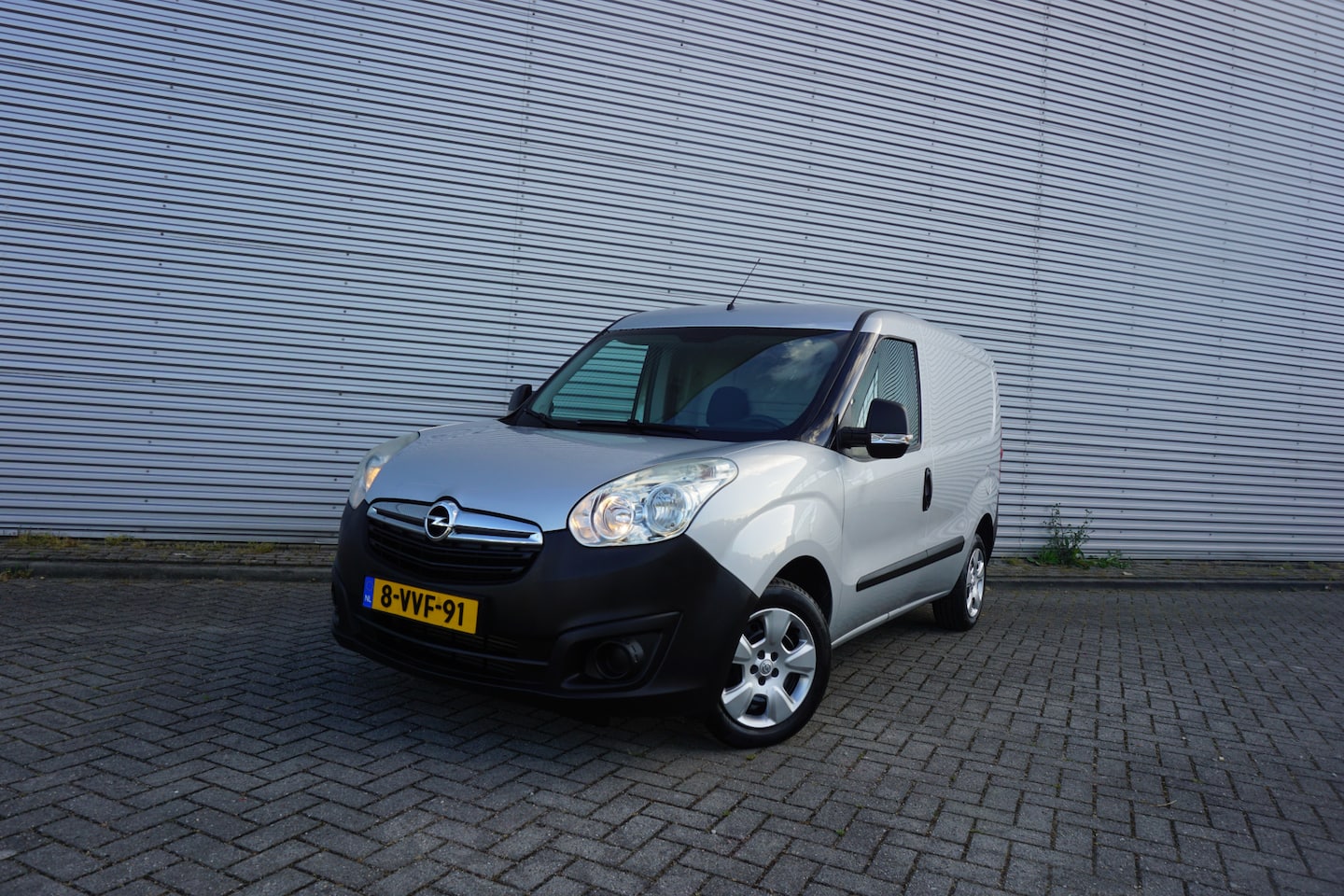 Opel Combo - 1.3 CDTi L1H1 ecoFLEX Airco / Cruise / Elektr. ramen / Trekhaak / NAP - AutoWereld.nl
