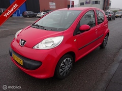 Peugeot 107 - 1.0-12V XS