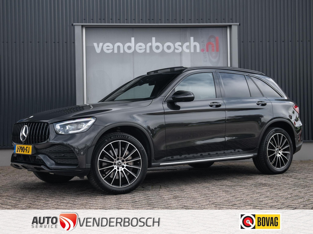 Mercedes-Benz GLC-klasse - 300e 4MATIC Premium Plus AMG | 320pk | Pano | Leder | 360 Camera | Burmester | Memory - AutoWereld.nl