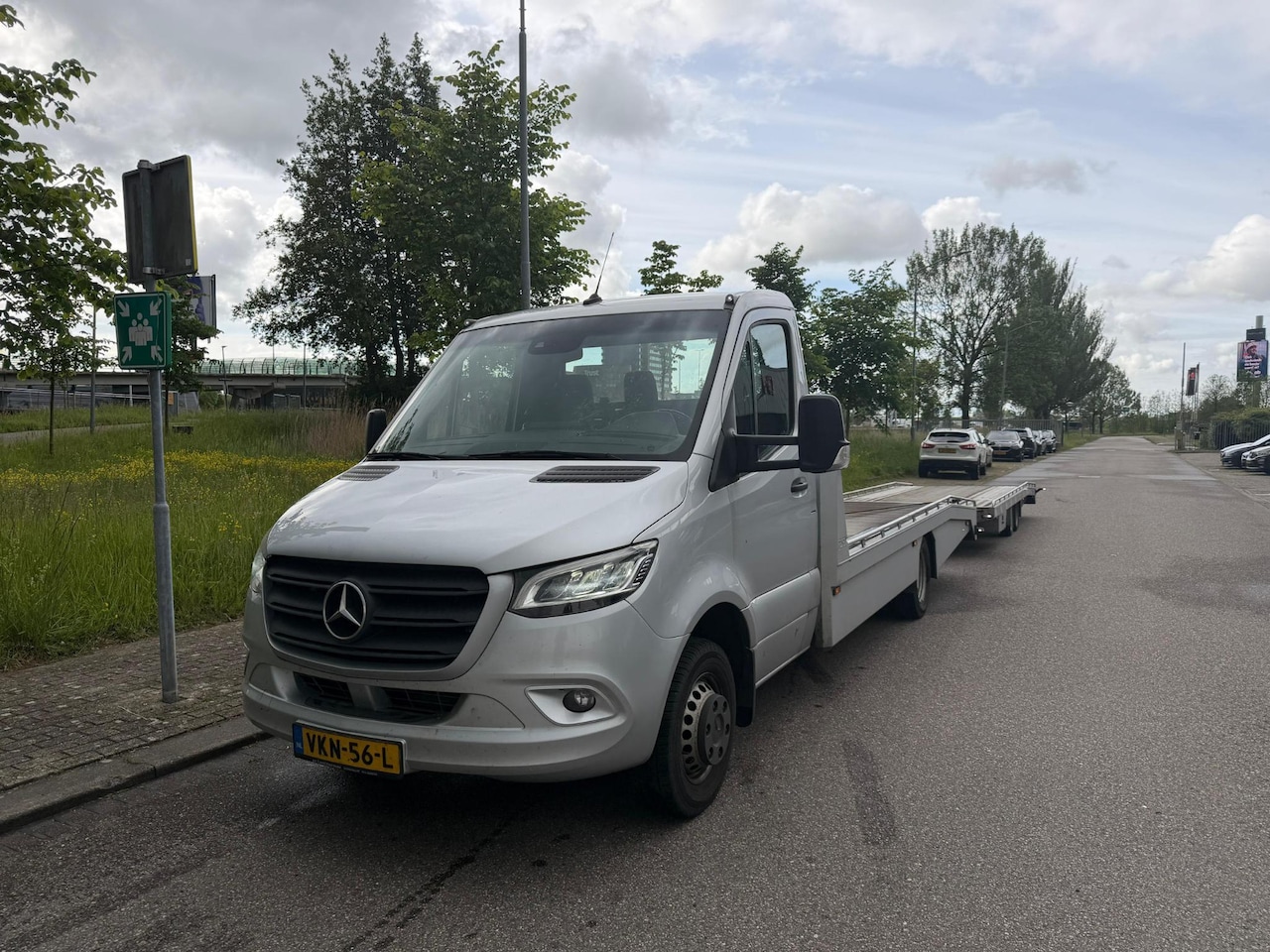 Mercedes-Benz Sprinter - 3.0 V6 519 Automaat oprijwagen - AutoWereld.nl