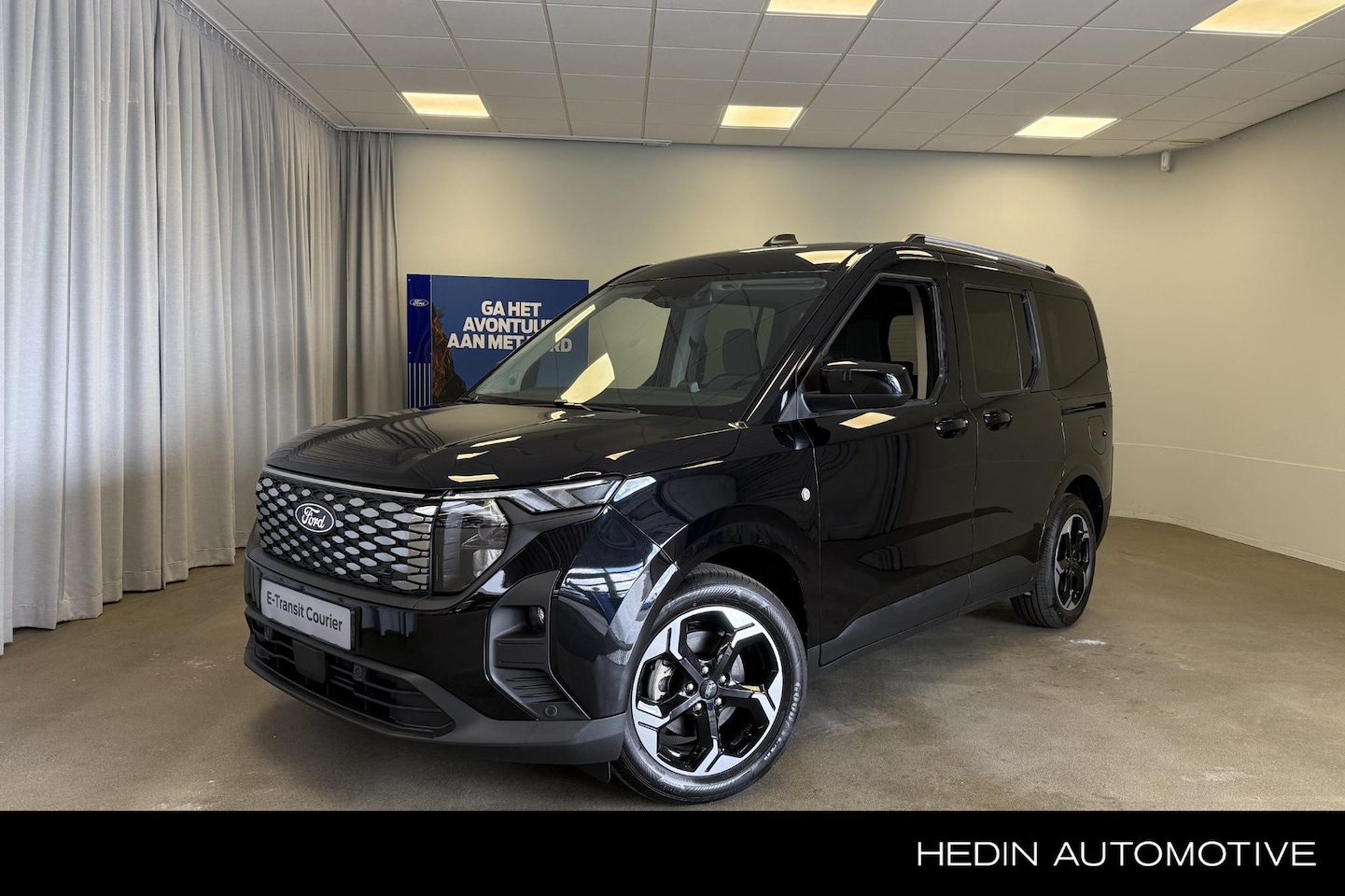 Ford Tourneo Courier - Titanium Uit voorraad leverbaar | Veel Ruimte voor Weinig! - AutoWereld.nl