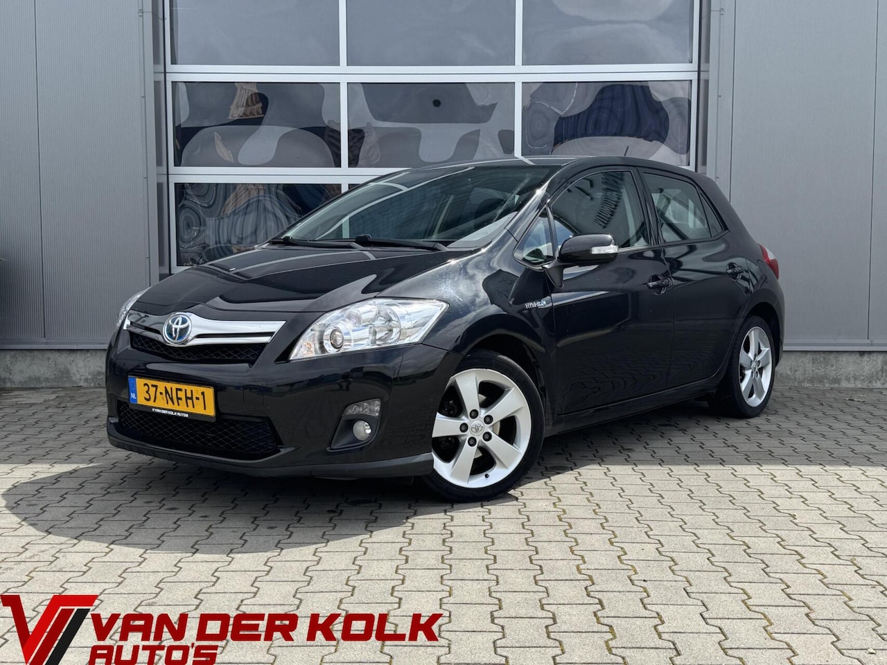 Toyota Auris - 1.8 Full Hybrid Executive Automaat | Climate | Cruise | Navigatie | Camera - AutoWereld.nl