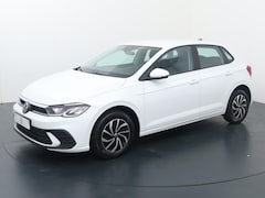 Volkswagen Polo - 1.0 TSI Life | 95 PK | Cruise Control | Navigatiesysteem | Parkeersensoren | Grootlichtass