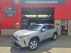 Toyota RAV4 - 2.5 Hybrid Dynamic/ Camera rondom/ Parkeersensoren voor + achter/ Stoelverwarming/ Trekhaa