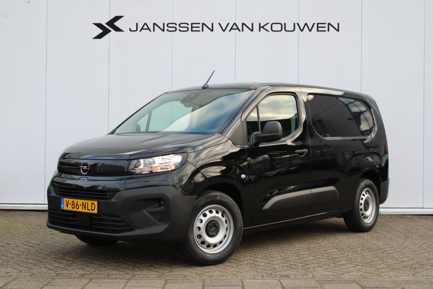 Opel Combo Electric - 136 pk L2 50kWh Parkeercamera / Carplay / Cruise-control - AutoWereld.nl