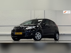 Ford Fiesta - 1.5 TDCi Titanium Lease Camera Navigatie Getint glas PDC Mooi