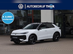 Volkswagen T-Roc - 1.5 eTsi R-Line First Edition 150PK / 110kW DSG, Elektrische achterklep met sensorsturing,