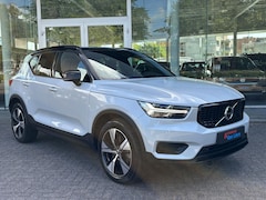 Volvo XC40 - 1.5 T4 Recharge R-Design| Panoramadak|Half Leder|El. Stoelen| PHEV|Rijklaarprijs incl gara