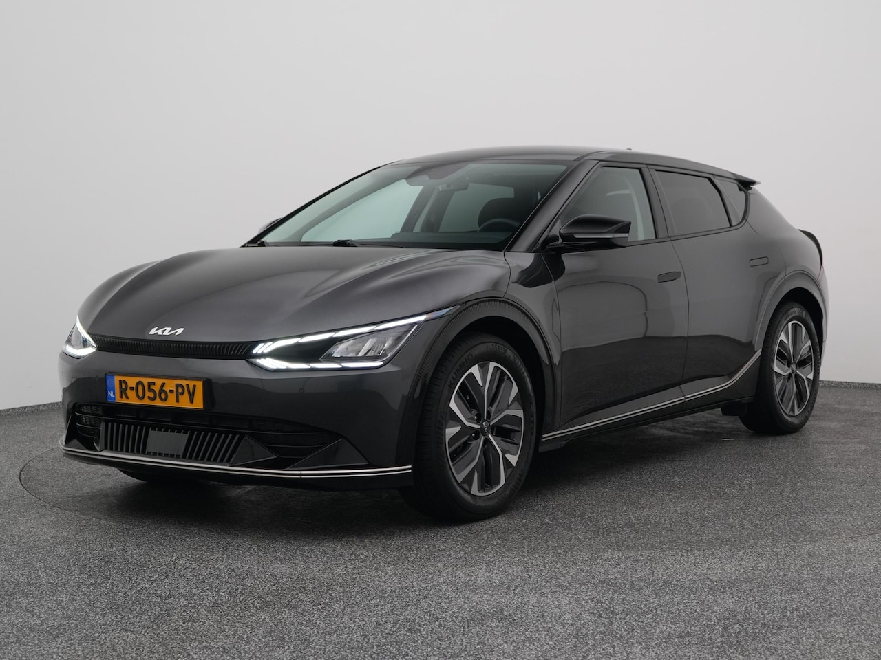 Kia EV6 - Plus 58 kWh | CAMERA | ADAPTIVE | WARMTEPOMP | MERIDIAN | STOELVENT. | STOEL- EN STUURVERW - AutoWereld.nl